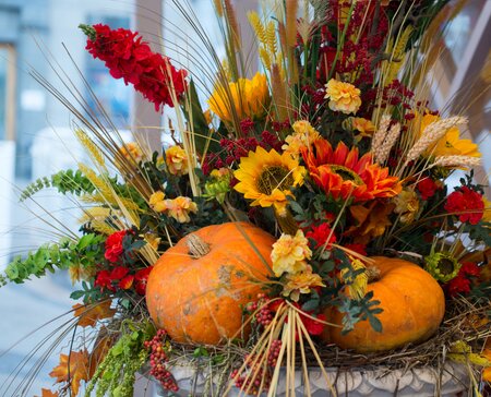 Maak een fleurige herfst- en wintertafel