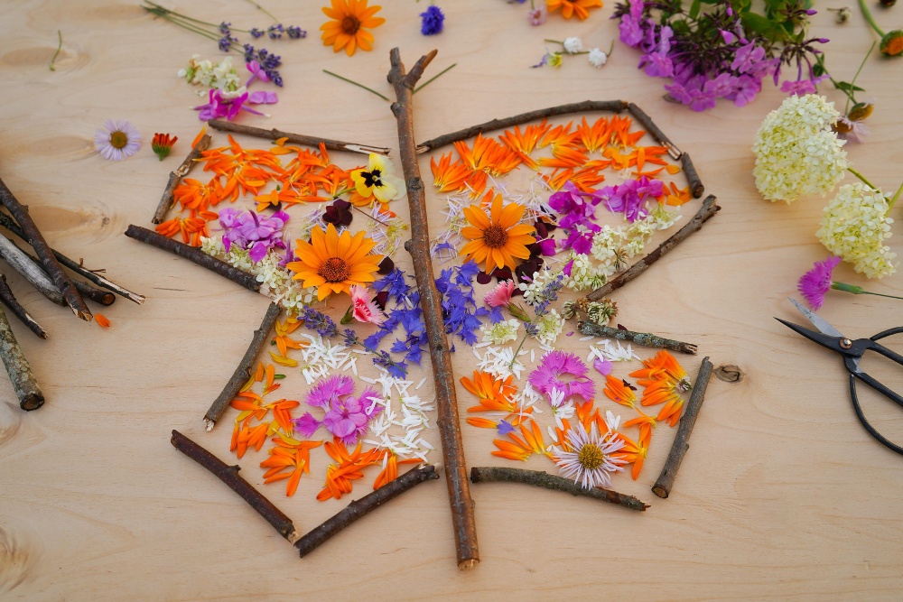 Tulpenboeket pijpenrager set om te knutselen, bloemen pipe cleaner flower kit paars met papier voor decoratie