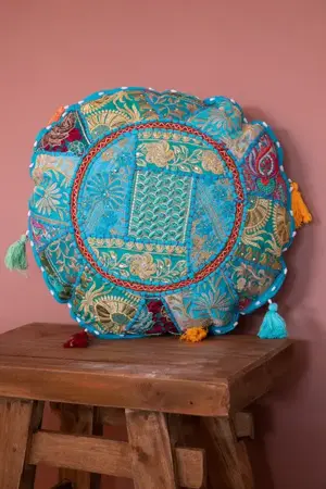 Kussen handgemaakt Patchwork Poefjuh Licht Blauw
