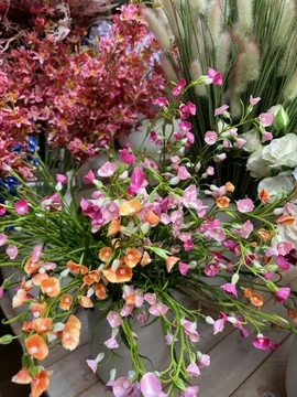 Workshop boeket met kunstbloemen- Zaterdag 28 februari 2026 10.00u - afbeelding 4