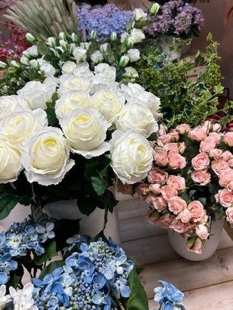 Workshop boeket met kunstbloemen- Zaterdag 14 maart 2026 10.00u - afbeelding 3