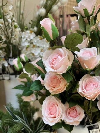 Workshop boeket met kunstbloemen- Zaterdag 14 maart 2026 10.00u - afbeelding 7